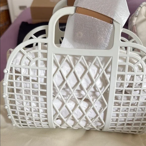 Fendi White and Tan Travel Bag with Lattice Pattern - Picture 2 of 3